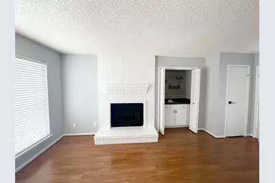 1900 Bay Area Boulevard #102, Houston, TX 77058 - Photo 6