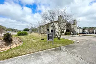1900 Bay Area Blvd, Houston, TX 77058 - Photo 20