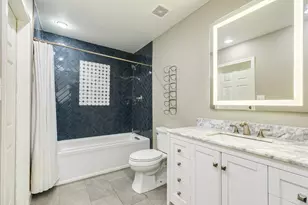 1614 Avenue F, Danbury, TX 77534 - Photo 14