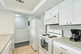 19 Dana Dr, Galveston, TX 77554 - Photo 8