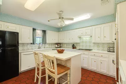 110 Sequoia, Lake Jackson, TX 77566 - Photo 16