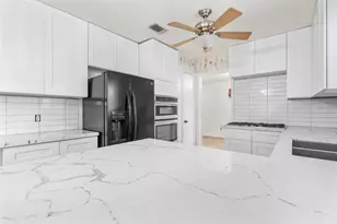 8903 Roos Rd, Houston, TX 77036 - Photo 8