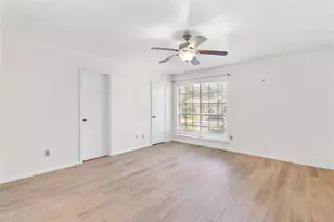 8903 Roos Rd, Houston, TX 77036 - Photo 12