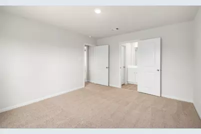 15878 Berry Hill Drive, Conroe, TX 77303 - Photo 10