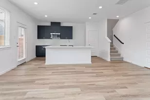 7808 Inwood Grv Ln, Houston, TX 77088 - Photo 8