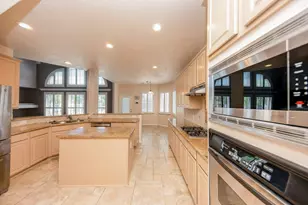 14203 Alamosa Ct, Sugar Land, TX 77498 - Photo 16