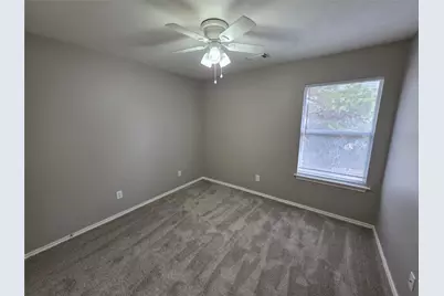 94 N Burberry Park Circle N, Spring, TX 77382 - Photo 10
