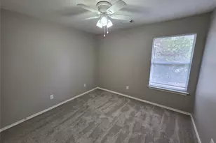 94 N Burberry Park Circle N, Spring, TX 77382 - Photo 10