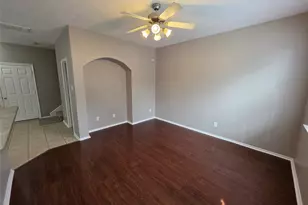 94 N Burberry Park Circle N, Spring, TX 77382 - Photo 6