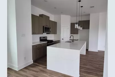 3213 St Emanuel Streets, Houston, TX 77004 - Photo 10