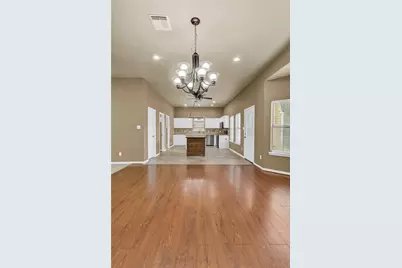 420 Forest Oaks Lane, Lake Jackson, TX 77566 - Photo 14