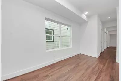 611 E 39th Street #D, Houston, TX 77022 - Photo 10