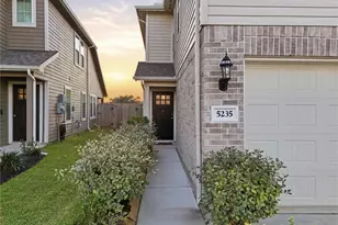 5235 Shallowhurst Ln, Katy, TX 77449 - Photo 2