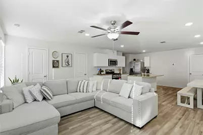 5235 Shallowhurst Lane, Katy, TX 77449 - Photo 8