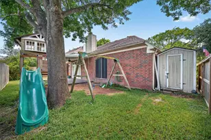 2921 Linda Dr, Pearland, TX 77584 - Photo 32