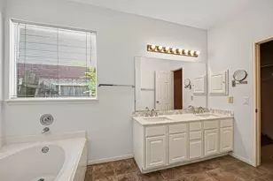 2921 Linda Dr, Pearland, TX 77584 - Photo 18
