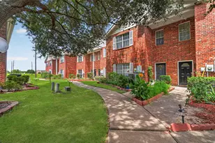 13673 Garden Grove Ct, Houston, TX 77082 - Photo 2