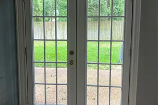 16219 Timber Valley Dr, Houston, TX 77070 - Photo 10