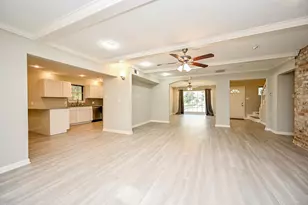 602 Mobile Ct, Conroe, TX 77302 - Photo 8