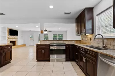 5303 Bulen Avenue, Friendswood, TX 77546 - Photo 14