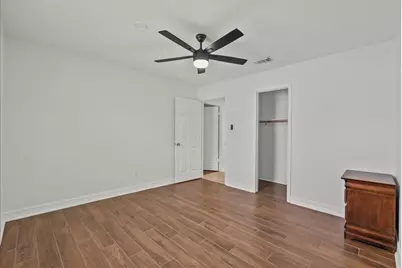 5303 Bulen Avenue, Friendswood, TX 77546 - Photo 20