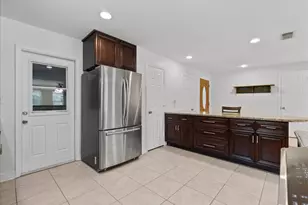 5303 Bulen Ave, Friendswood, TX 77546 - Photo 16
