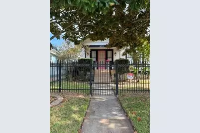 4713 Avenue R, Galveston, TX 77551 - Photo 2