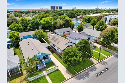4713 Avenue R, Galveston, TX 77551 - Photo 10