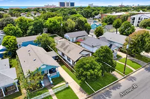 4713 Avenue R, Galveston, TX 77551 - Photo 10