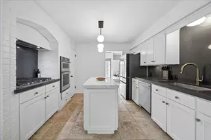 10215 Piping Rock Ln, Houston, TX 77042 - Photo 10