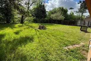 11218 Blades St, Houston, TX 77016 - Photo 2