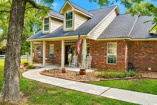 9072 Grand Lake Estates Dr, Montgomery, TX 77316 - Photo 2