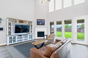 608 Malibu Pnes Dr, Katy, TX 77493 - Photo 10