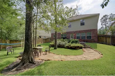 174 Spindle Tree Circle, The Woodlands, TX 77382 - Photo 14