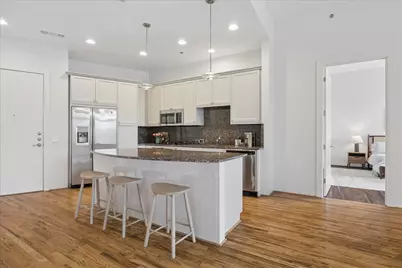 5005 Hidalgo Street #210, Houston, TX 77056 - Photo 12