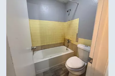 3656 Hemlock St, Orange, TX 77630 - Photo 10