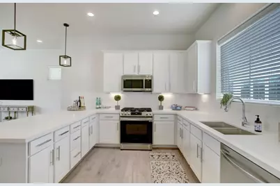 4907 Avenue J, Houston, TX 77011 - Photo 8