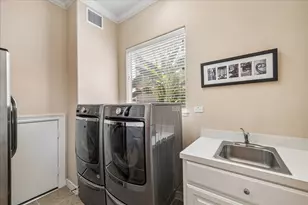11508 Watercastle Ct, Pearland, TX 77584 - Photo 40