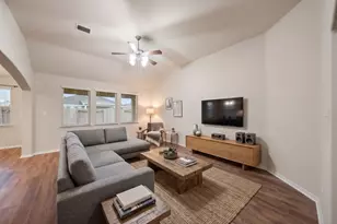 5182 Echo Falls Dr, Alvin, TX 77511 - Photo 8