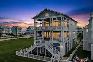 3835 Seabreeze Ln, Galveston, TX 77554 - Photo 1