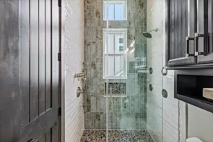 3835 Seabreeze Ln, Galveston, TX 77554 - Photo 24