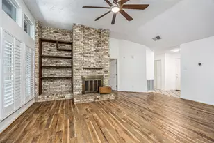 307 Enfield Dr, Highlands, TX 77562 - Photo 20