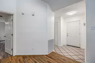 307 Enfield Dr, Highlands, TX 77562 - Photo 18