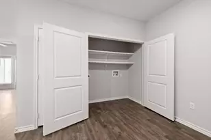 2551 N Guadalupe St, Seguin, TX 78155 - Photo 8