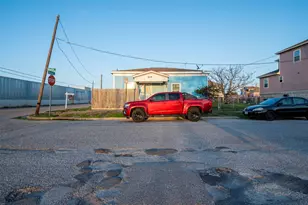 604 42nd St, Galveston, TX 77550 - Photo 32