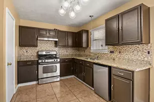 2526 Tomsbrook Dr, Houston, TX 77067 - Photo 8