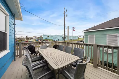 2211 28th Street, Galveston, TX 77550 - Photo 18