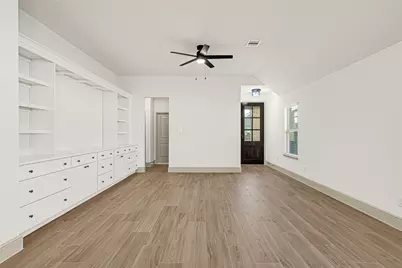 4723 Crest Hill Dr, Manvel, TX 77578 - Photo 4