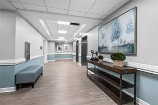 1009 E Dublin Granville Rd, Columbus, OH 43229 - Photo 2