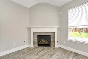 22027 Field Green Dr, Cypress, TX 77433 - Photo 6